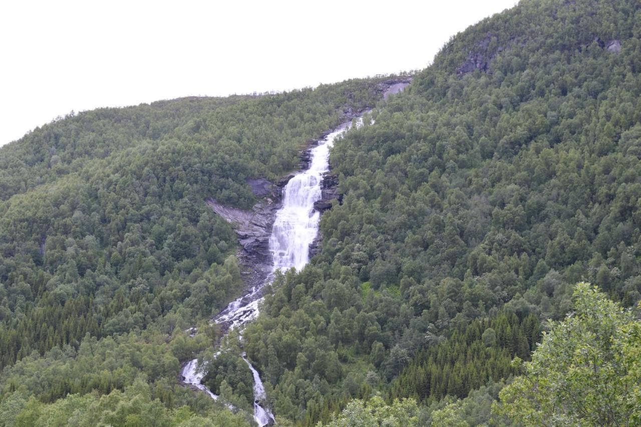 Lundhogda Camping Og Motell Fauske Buitenkant foto